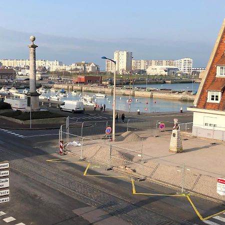 Chambres Privees Calais Ferry-Port-Place D'Armes Exterior photo